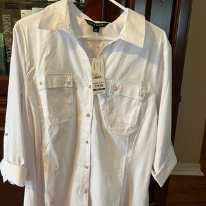 Brand new white Zac and Rachel button up or pull over shirt